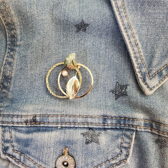 Double Circle Flower Brooch Gold Tone with Jade and Faux Pearl Accents Dainty - Picture 3 of 7